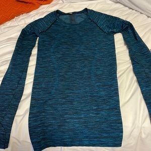 Lululemon long sleeve swiftly